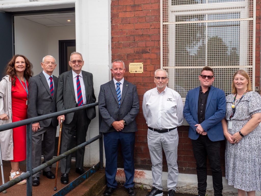 Among the honoured guests in attendance is Marian McNeil, one of the first babies ever to be scanned in the womb using ultrasound, a living link to this scientific breakthrough and its profound legacy. Also attending the ceremony were Charlie McQueen and Eric Welsh, both of whom share a personal connection to the site and its remarkable legacy.